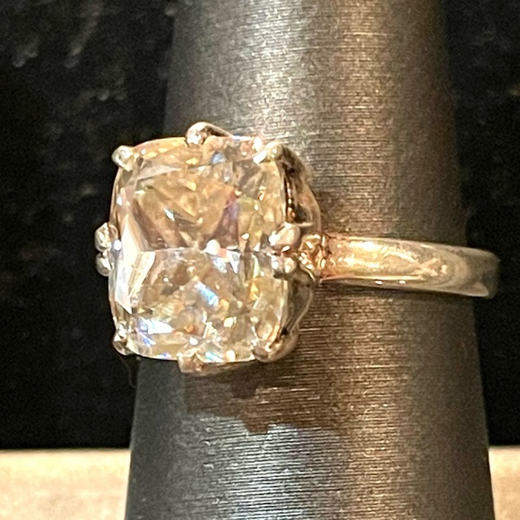 Genuine 7.00 CTs Off White Diamond Ring Cushion Cut 925 Silver - Picture 5 of 12